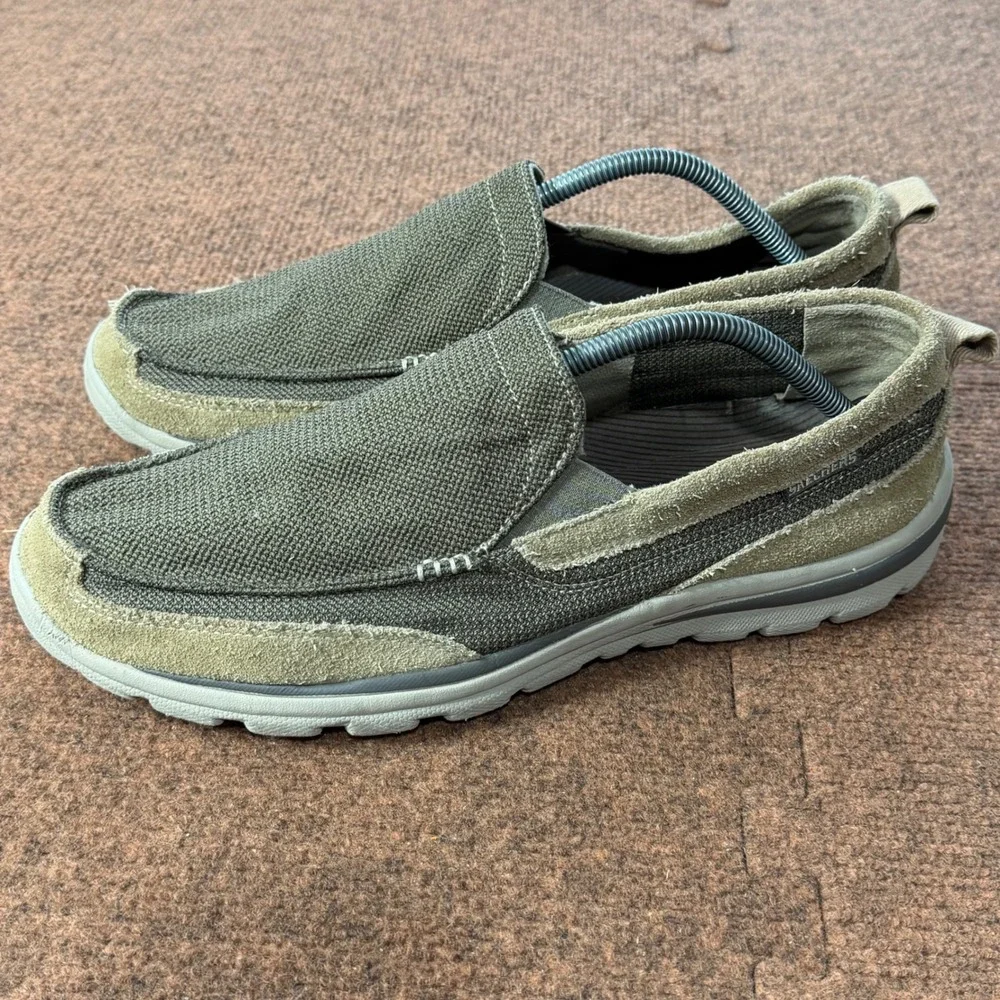 Skechers relaxed fit